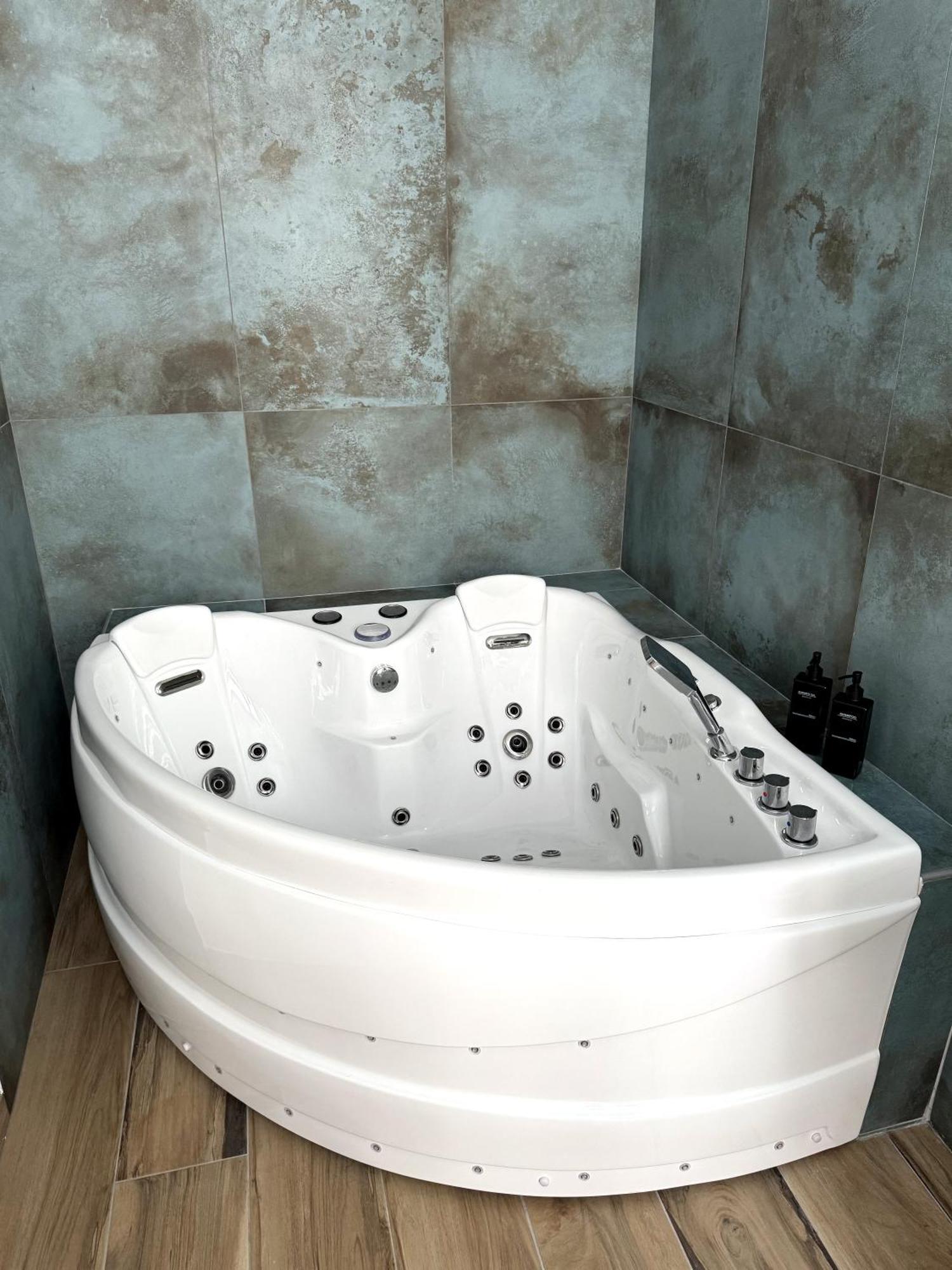 Marais Appartement 2 Chambres 2 Salles De Bain - Spa Jacuzzi ! Paris Exterior photo